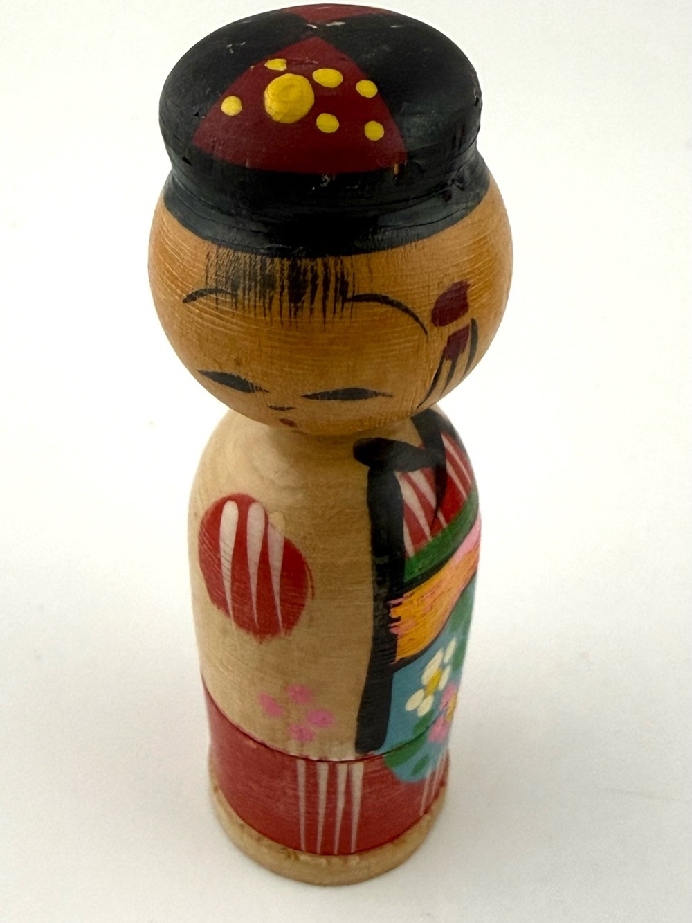 Vintage Miniature Japanese Kokeshi Doll – Hand-Painted Wooden Folk Art